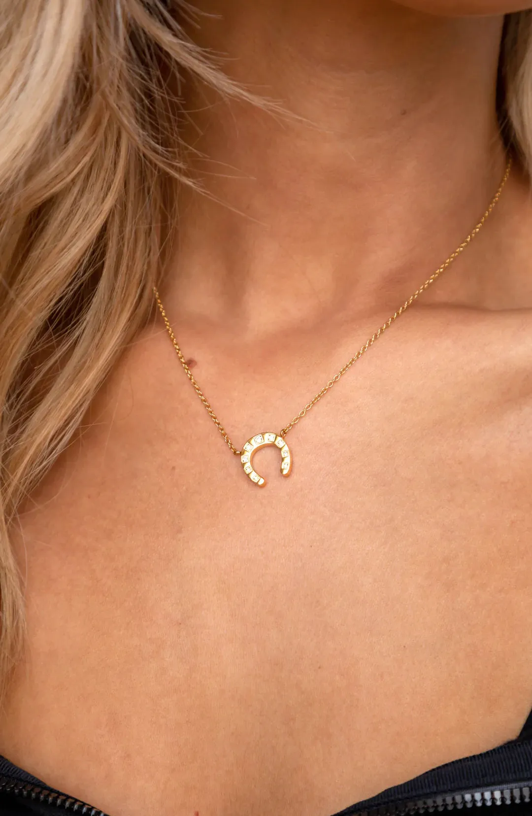 Maddox Horseshoe Necklace